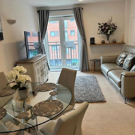 City Centre Apartment. 雷克瑟姆 外观 照片